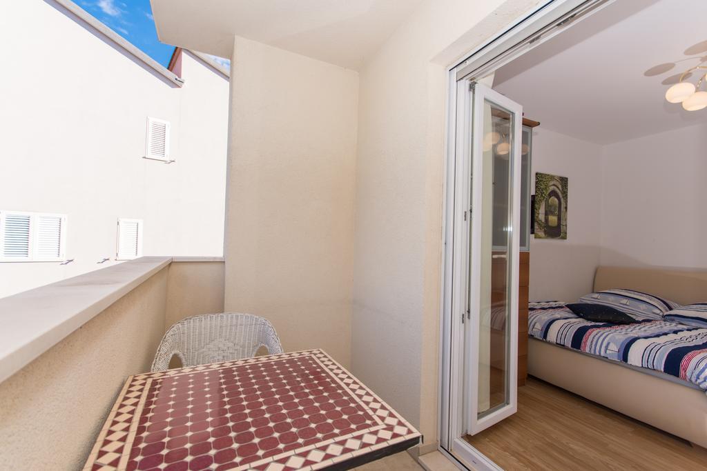 Apartment Angie Τρογκίρ Εξωτερικό φωτογραφία